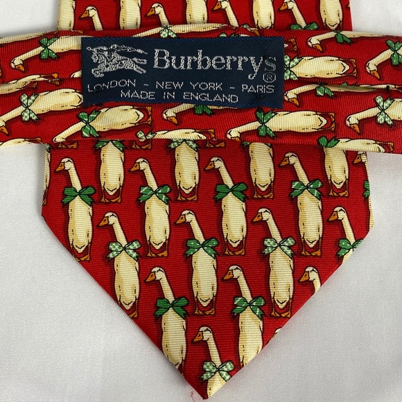 Burberry holiday goose silk tie - Picture 2 of 9